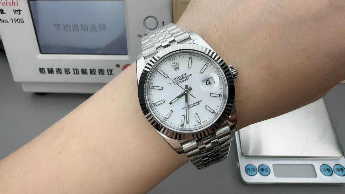 Replica Rolex Datejust m126334-0010 41mm - Image 2