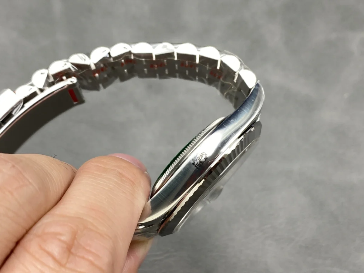 Replica Rolex Datejust m126334-0030 41mm - Image 9