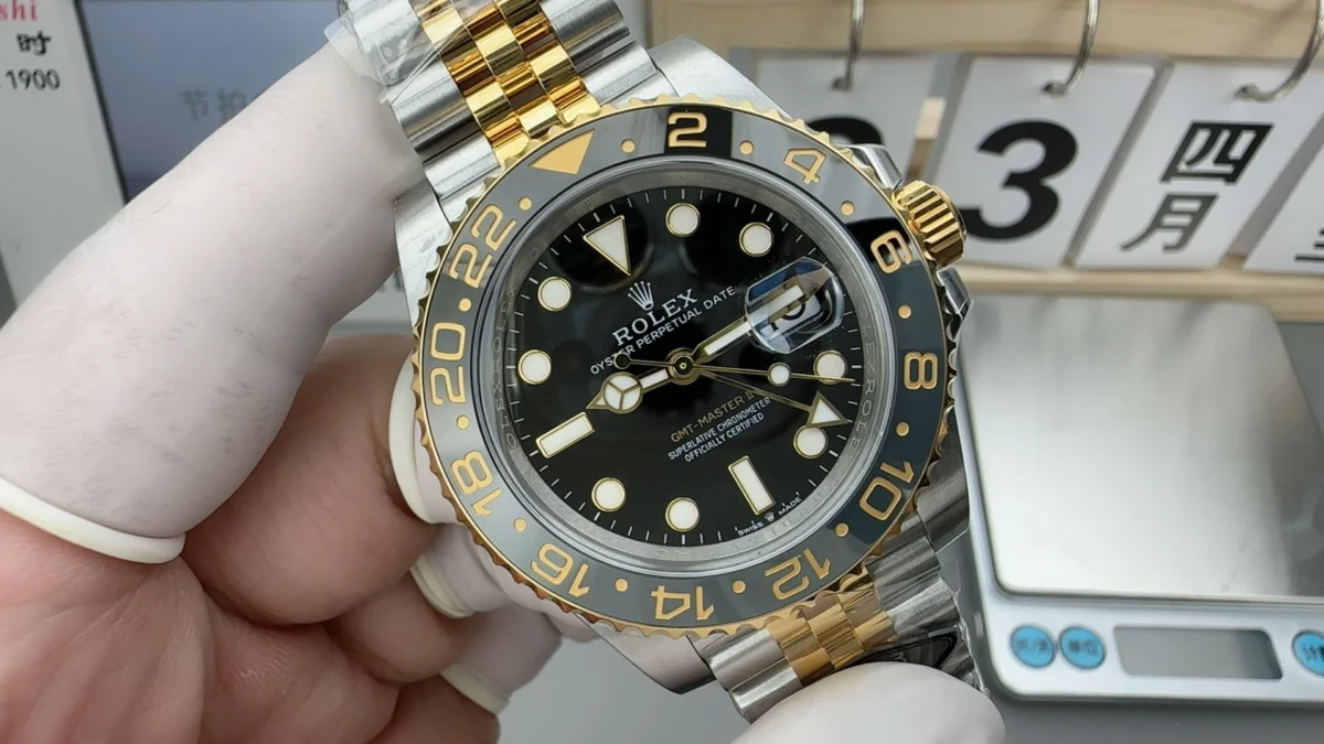 Replica Rolex Greenwich II series m126713grnr-0001 40mm - Image 4