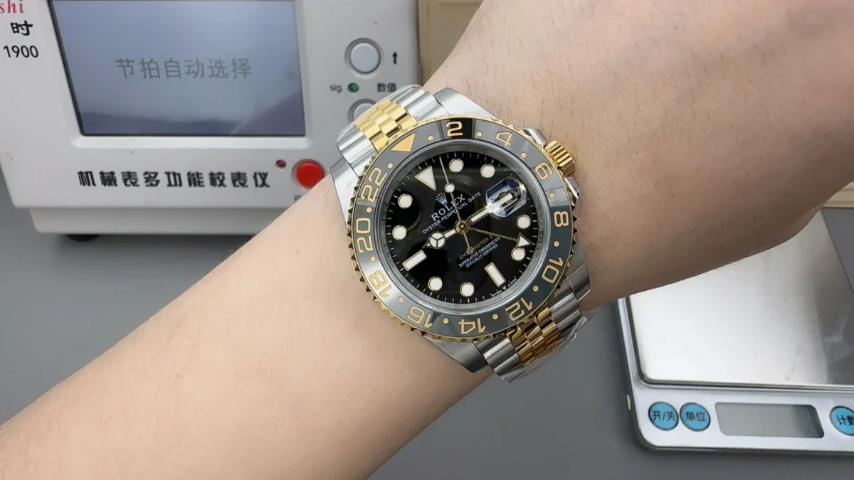 Replica Rolex Greenwich II series m126713grnr-0001 40mm - Image 2